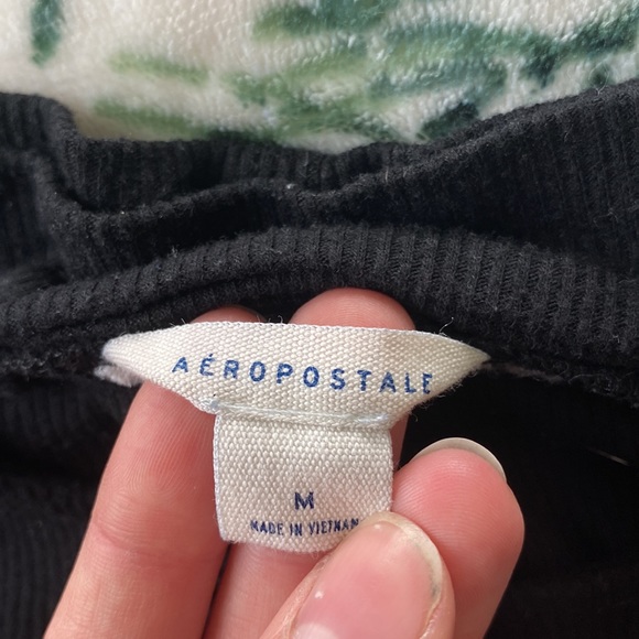 Long sleeve black top - Picture 3 of 4